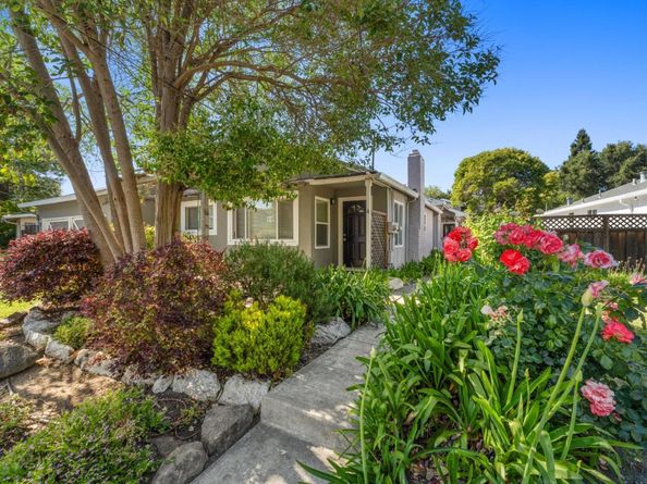 4 Athlone Way, Menlo Park CA 94025