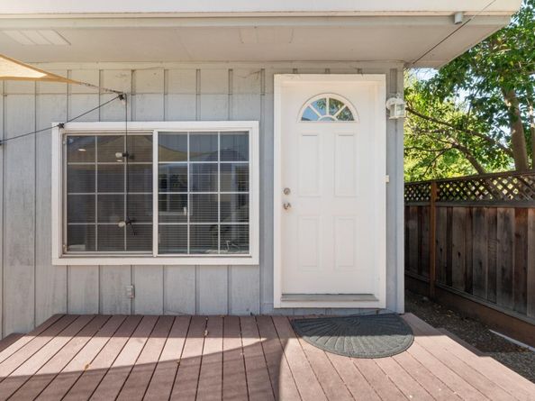 4 Athlone Way, Menlo Park CA 94025
