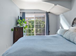 4 Athlone Way, Menlo Park CA 94025