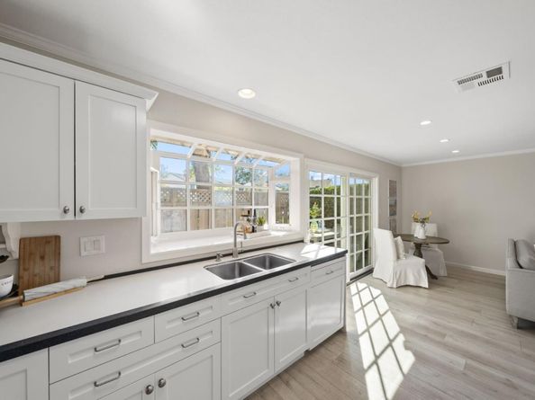 848 Magellan Lane, Foster City CA 94404