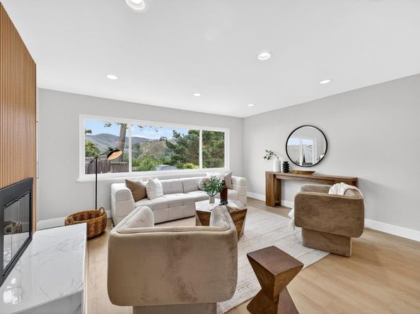 1124 Mason Drive, Pacifica CA 94044