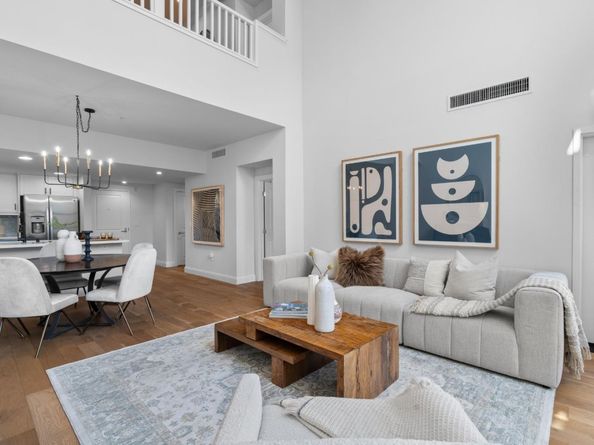 222 8th Avenue 302, San Mateo CA 94401