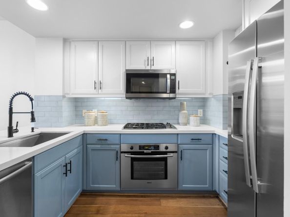 222 8th Avenue 302, San Mateo CA 94401