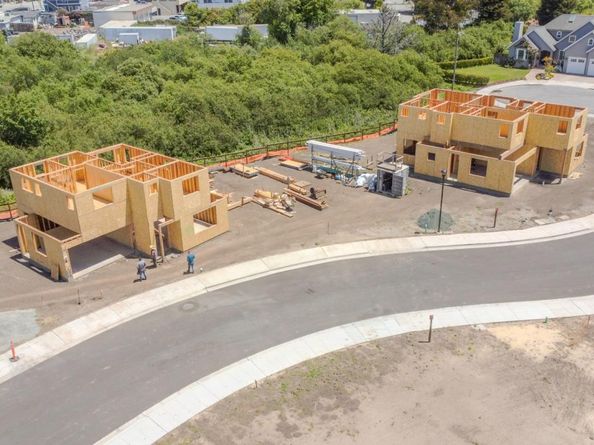 535 Creekside, Half Moon Bay CA 94019