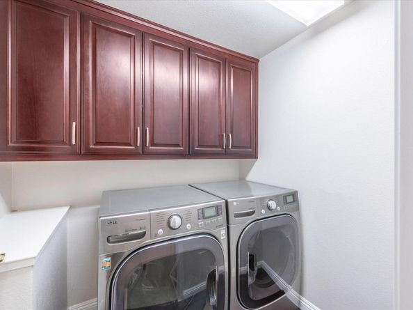 8215 Skyline Circle, Oakland CA 94605