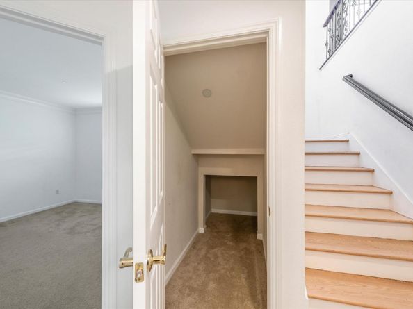 8215 Skyline Circle, Oakland CA 94605