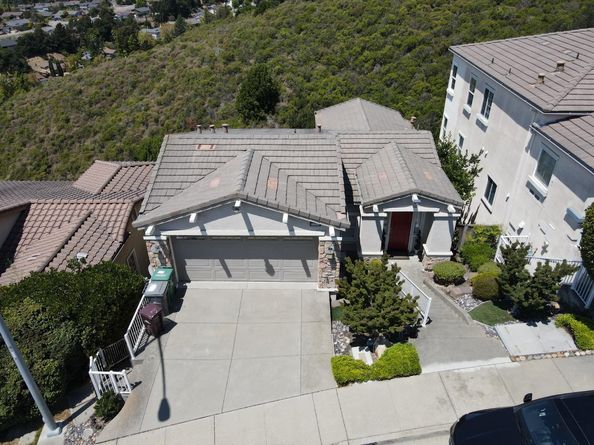 8215 Skyline Circle, Oakland CA 94605