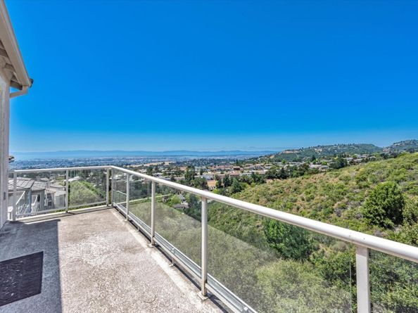 8215 Skyline Circle, Oakland CA 94605