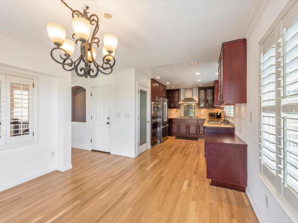 8215 Skyline Circle, Oakland CA 94605