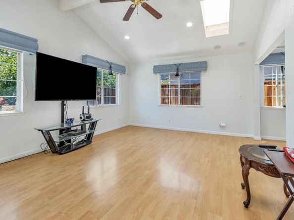 1394 GLACIER Drive, Milpitas CA 95035