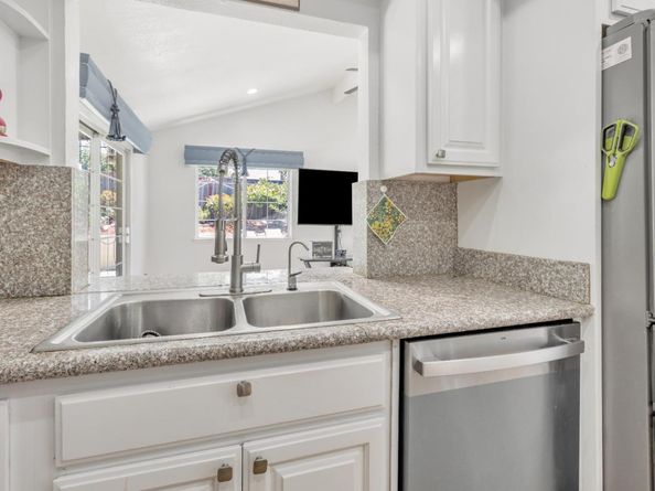 1394 GLACIER Drive, Milpitas CA 95035