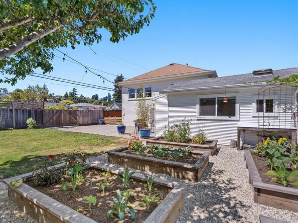 331 Van Ness Avenue, Santa Cruz CA 95060