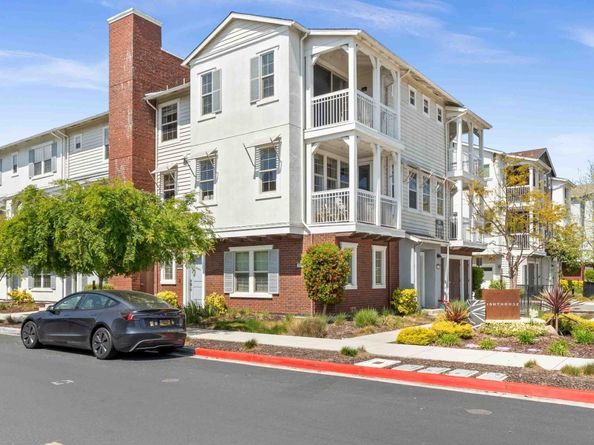 8629 Seawind Way, Newark CA 94560