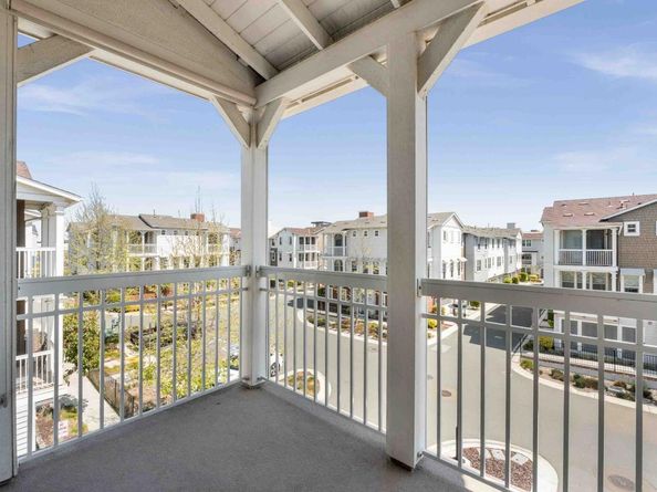 8629 Seawind Way, Newark CA 94560