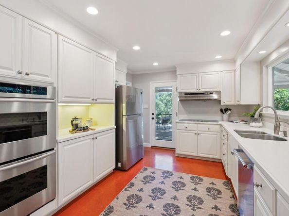 20 Bear Gulch Drive, Portola Valley CA 94028