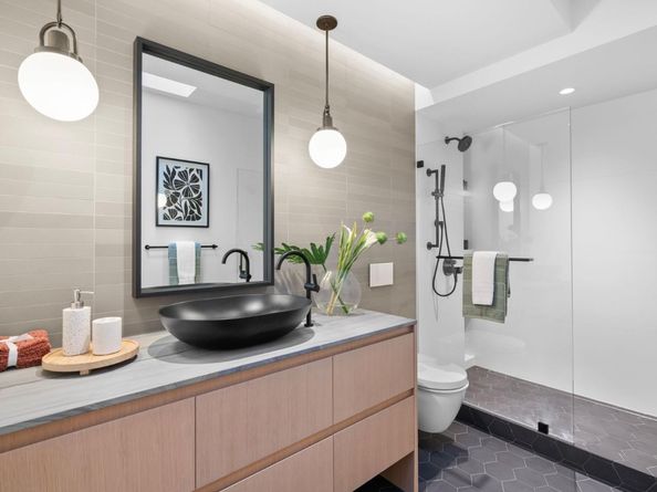 1285 Hamilton Avenue, Palo Alto CA 94301