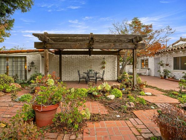 3691 Laguna Avenue, Palo Alto CA 94306