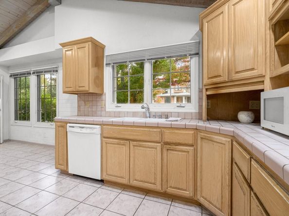 3691 Laguna Avenue, Palo Alto CA 94306