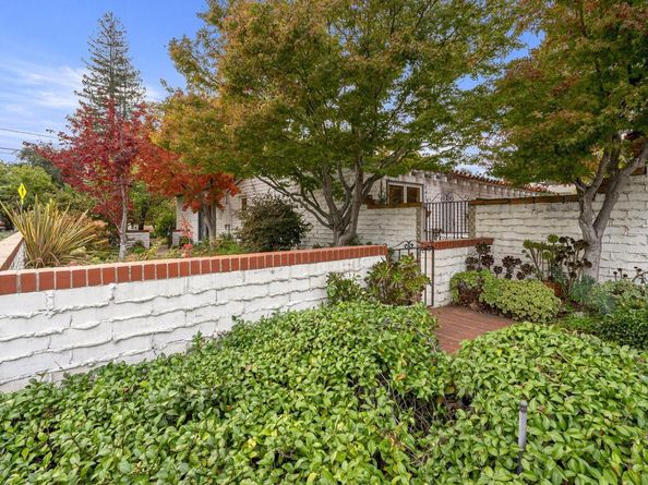 3691 Laguna Avenue, Palo Alto CA 94306