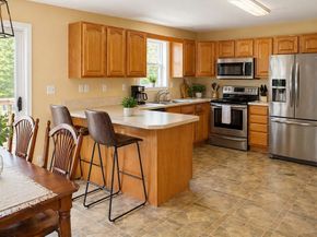 26 Brooks Village Rd, Templeton MA 01468