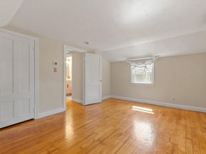 39 Greenwood St, Lexington MA 02421