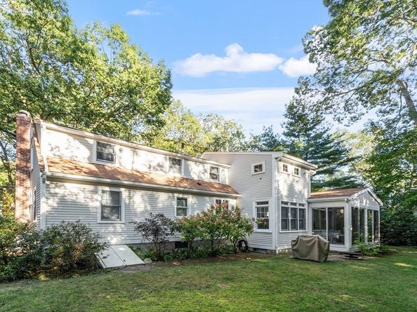 39 Greenwood St, Lexington MA 02421