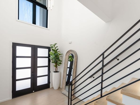 29 Hanson Road, Newton MA 02459