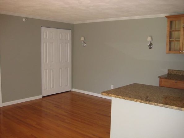 56 Townsend St C21, Abington MA 02351