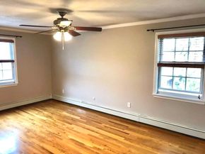 56 Townsend St C21, Abington MA 02351