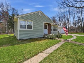 218 Airport Road, Gardner MA 01440