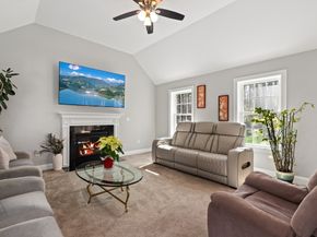 526 Hubbardston Rd, Templeton MA 01468
