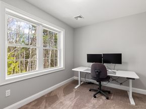 526 Hubbardston Rd, Templeton MA 01468