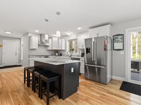 526 Hubbardston Rd, Templeton MA 01468