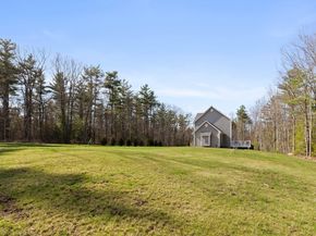 526 Hubbardston Rd, Templeton MA 01468