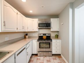 7 Dorchester St 3, Quincy MA 02171