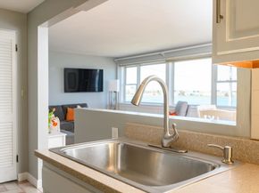 7 Dorchester St 3, Quincy MA 02171