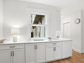 30 Diab Ln 8, Cohasset MA 02025