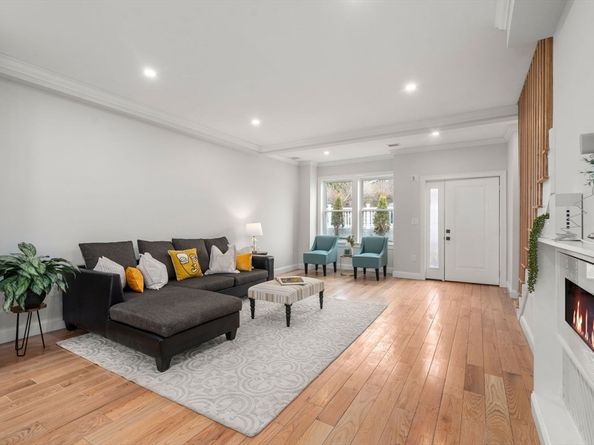54 Indiana Terrace 54, Newton MA 02464