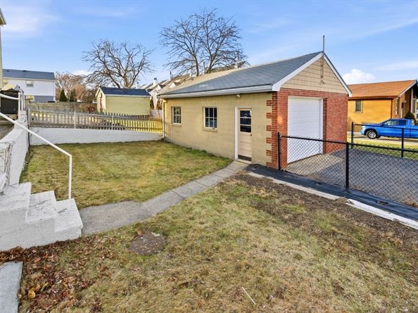 261-263 Proctor Ave, Revere MA 02151