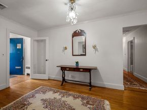 130 Fairway Rd, Brookline MA 02467