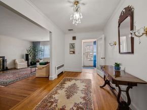 130 Fairway Rd, Brookline MA 02467