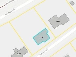 130 Fairway Rd, Brookline MA 02467
