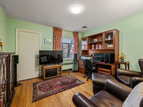 130 Fairway Rd, Brookline MA 02467