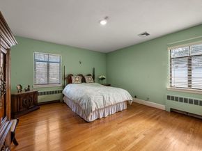 130 Fairway Rd, Brookline MA 02467