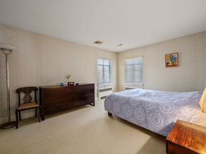 130 Fairway Rd, Brookline MA 02467
