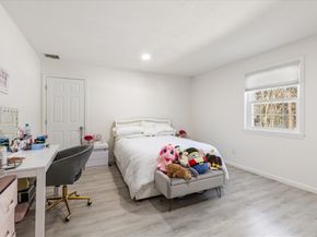 62 Hawkins Ln, Marlborough MA 01752