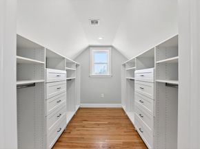 1 Goddard Dr, Nahant MA 01908