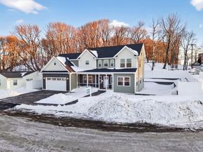 1 Goddard Dr, Nahant MA 01908