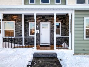 1 Goddard Dr, Nahant MA 01908