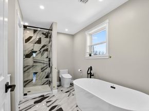 1 Goddard Dr, Nahant MA 01908